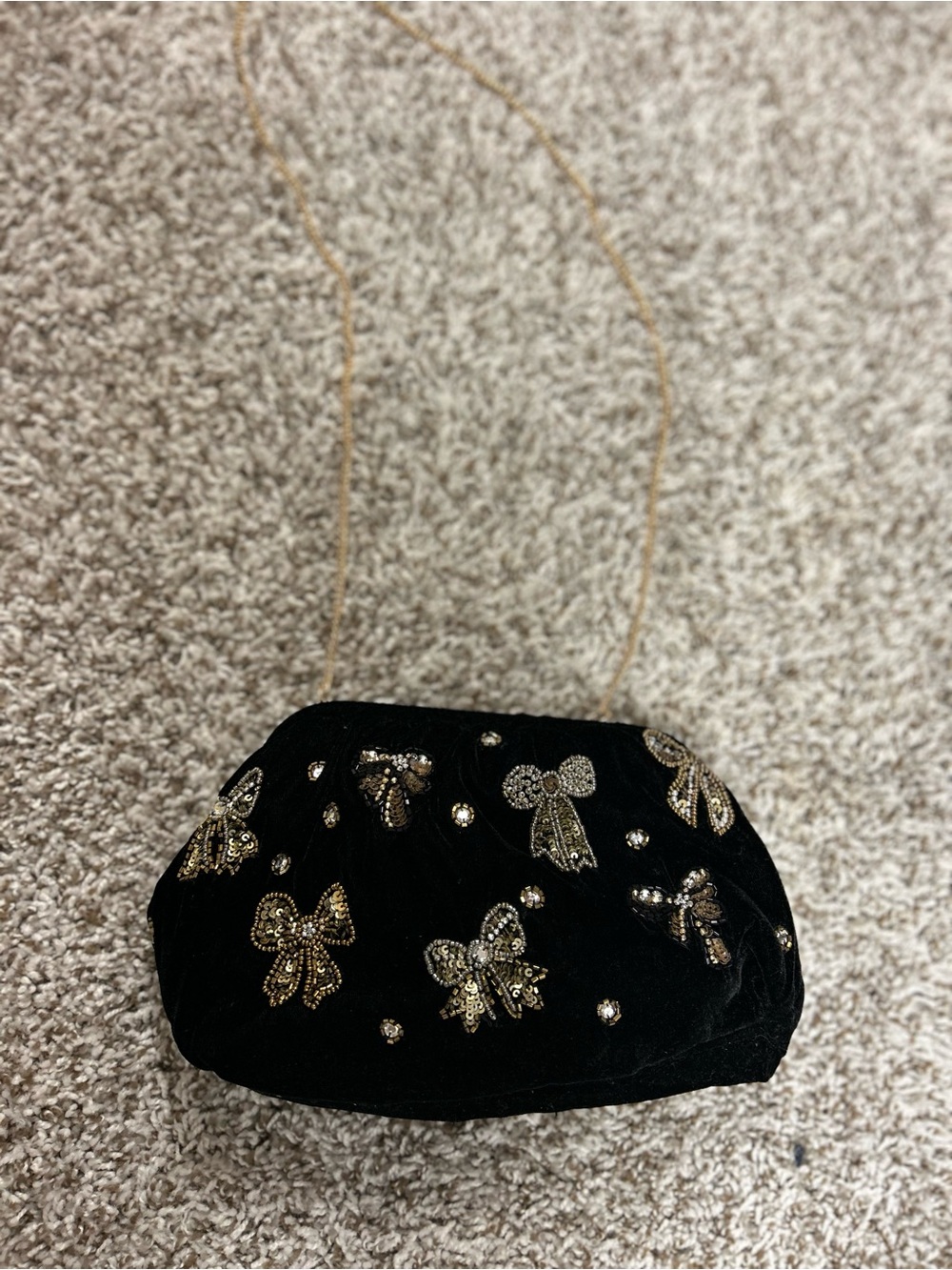 Black Velvet Bow-Embellished Evening Clutch with Gold Chain